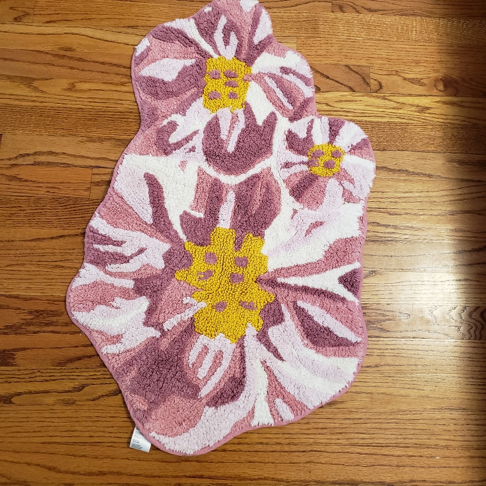 Anthropologie Bath Matt  Flowers